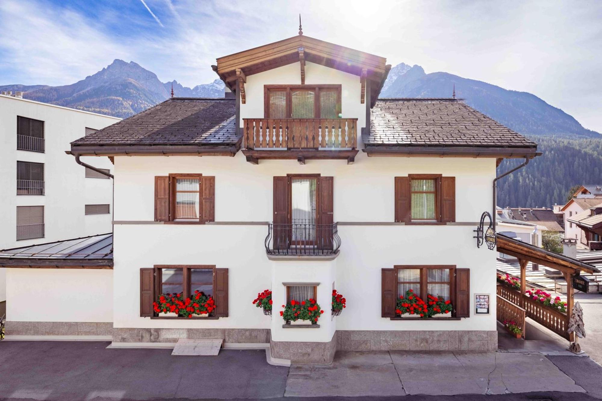 Garni Alpenrose - Grusaida Scuol Ngoại thất bức ảnh